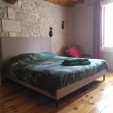 La Grange De Lucie -chambres D'hotes En Perigord-dordogne Bed & Breakfast Nanteuil-Auriac-de-Bourzac