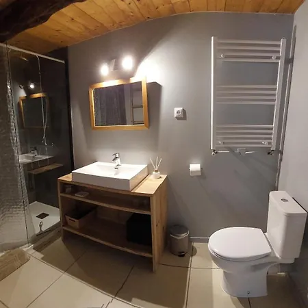 Bed & Breakfast La Grange De Lucie -chambres D'hotes En Perigord-dordogne 3*